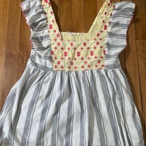 Anthropologie top size 4